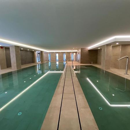 Modern Apartment With Spa And Pool Gibilterra Esterno foto