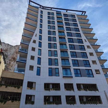 Modern Apartment With Spa And Pool Gibilterra Esterno foto