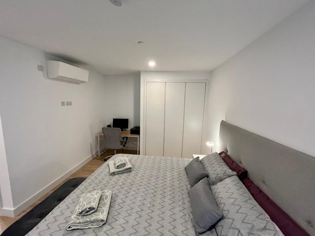 Modern Apartment With Spa And Pool Gibilterra Esterno foto