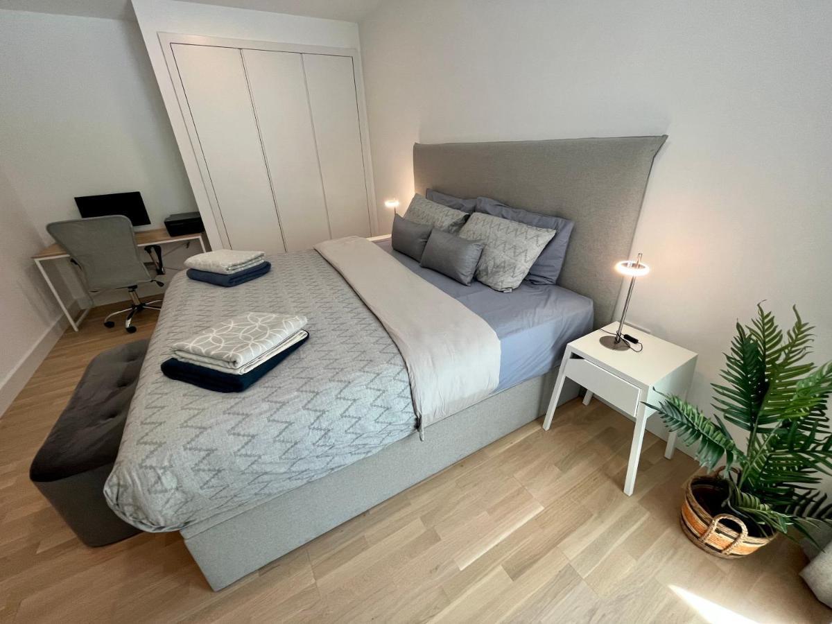 Modern Apartment With Spa And Pool Gibilterra Esterno foto